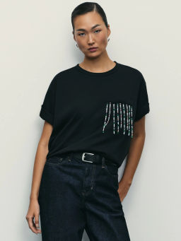 Футболка из хлопка с бусинами на кармане / Zarina  фото 7