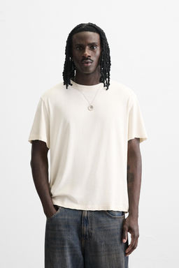 IRREGULAR TEXTURE T-SHIRT - Zara фото 2