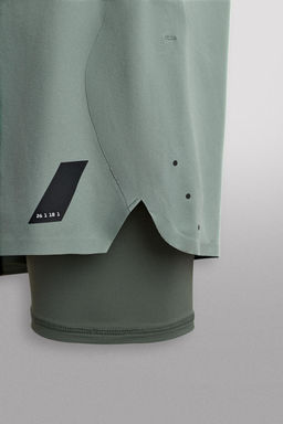 PANTALONES CORTOS ENTRENAMIENTO 2 EN 1 B?SICOS / verde lavado