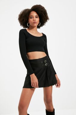 Trendyolmilla Siyah Toka Detayl? Pileli Mini Boy Dokuma Etek TWOAW20ET0553 фото 2