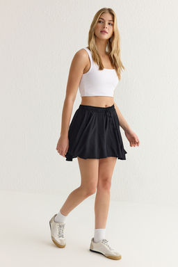 TRENDYOLMILLA Siyah Rahat Kesim Yumusak Mini Dokuma Etek Gorunumlu Sort TWOSS25SR00020  фото 2