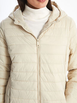 Kap??onlu Kad?n ?i?me Mont