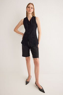 Trendyolmilla Siyah Dikis Detayl? Arkas? Kemer Tokal? Fitted/Vucuda Oturan Denim Yelek TWOSS25YE00022