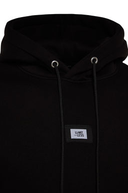 Siyah Regular/Normal Kesim Kapusonlu Etiketli Ici Polar/S?cak Tutan Sweatshirt TMNAW24SW00076