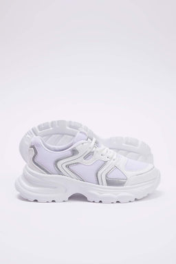 Trendyolmilla Shoes Beyaz Konstrast Kal?n Taban Kad?n Spor Ayakkab? TAKSS25SN00061