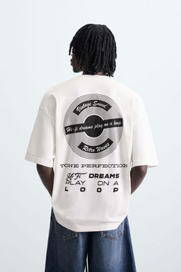 GRAPHIC PRINT T-SHIRT