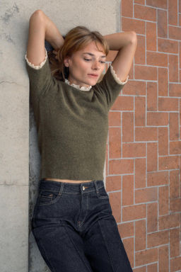 WOOL SCARF RUFFLE JUMPER