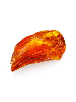 Крупный кусочек янтаря с природной слоистой текстурой и включениями