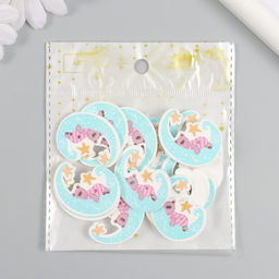 Цена за 2 шт. Пуговицы дерево для творчества 2 прокола «Мишка на месяце», набор 15 шт., 2.8×3.4 см