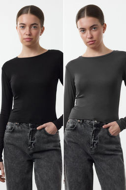 Trendyolmilla Siyah-Ekru Ikili Paket Crop/K?sa Fitted/Vucuda Oturan Orme Bluz TWOAW25BZ00061