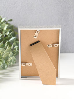 Цена за 2 шт. Фоторамка для фото 10×15 см «Современная классика», пластик, серый и белый, 16×10.8×1.5 см