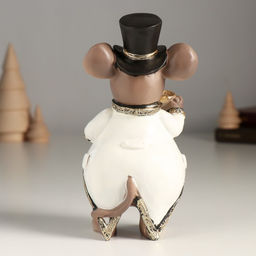 Фигурка полистоун «Мышонок в цилиндре и белом фраке», 8×8×16.5 см