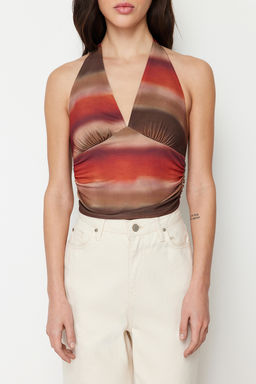 Cok Renkli Boyundan Baglamal? Vucuda Oturan Desenli Crop Esnek Orme Bluz TWOSS24BZ00061
