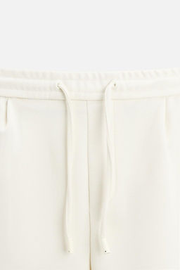COMFORTABLE REGULAR FIT BERMUDA SHORTS - Zara фото 19