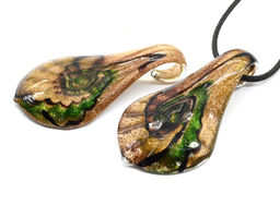 Подвеска из стекла цветного Лист 32*60 мм цв.зеленый