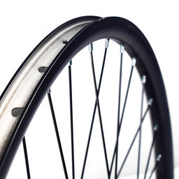 Колесо велосипедное 26" переднее, алюминий, диск 6-болт, с гайками