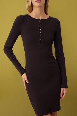 Kahverengi Fitted/Vucuda Oturan Dugmeli Mini Orme Elbise TWOAW26EL00215 - Trendyolmilla фото 2