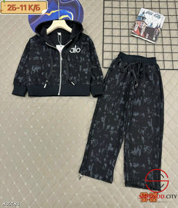 Костюм для девочки спортивный