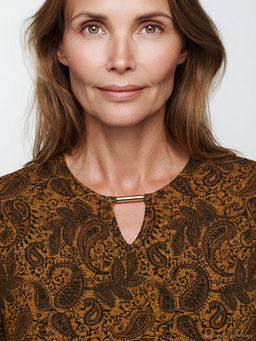 Bisiklet Yaka Desenli Bluz