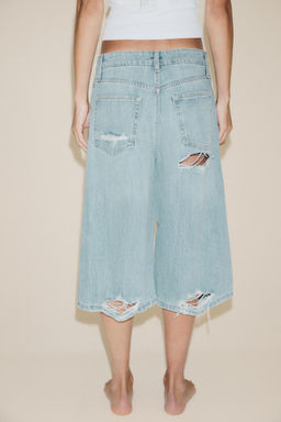 LOW-RISE RIPPED TRF DENIM JORTS BERMUDA SHORTS - Zara фото 6