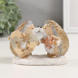 Фигурка полистоун Влюбленные ёжики нашли друг друга: пазлики, 10.5?5.5?7.5 см