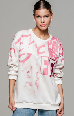 УДЛИНЁННЫЙ СВИТШОТ С ПРИНТОМ SNK010