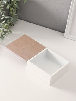 Шкатулка для украшений Сердечки белые на сиреневом квадрате, дерево, 12?12?5.3 см