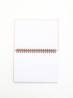 Скетчбук в твердой обложке на гребне А5 80 л 100 г/м "Я создаю красоту"