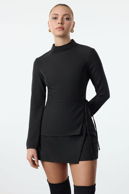 Siyah Baglama Detayl? Mini Dokuma Sort Etek Tulum TWOAW25TU00016