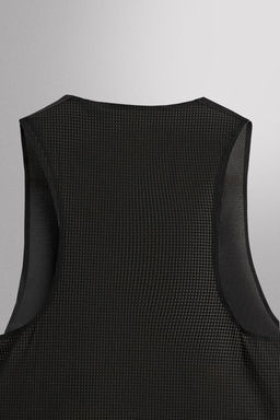 CAMISETA TANK LIGERA RUNNING / Negro