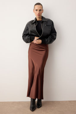 TRENDYOLMILLA Siyah Bal?k Kesim Saten Maxi Boy Dokuma Etek TWOAW24ET00358 фото 10
