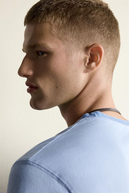 CAMISETA RELAXED FIT CUELLO CONTRASTE / CELESTE - Zara фото 6
