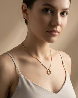 Кулон на цепочке