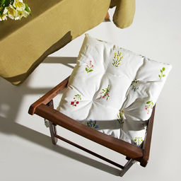 Подушка на стул Этель. Цветочек, 42?42?7 см, белая