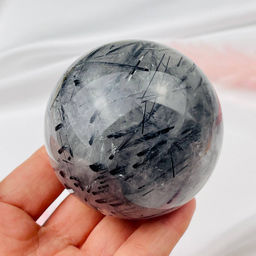 Шар из Кварца с включением Турмалина