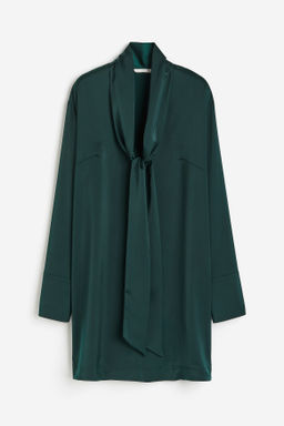 Vestido de sat?n con tiras