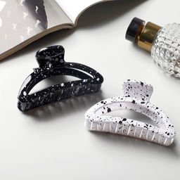 Цена за 12 шт. Крабик для волос «Пелагея», дуга, 9 см, белый, чёрный