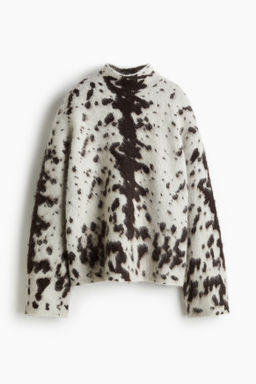Jersey en mezcla de mohair con cuello perkins