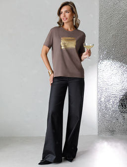 Нарядная футболка с принтом фольгой из премиального хлопка с эластаном