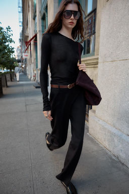 STRAIGHT-LEG TROUSERS WITH BELT