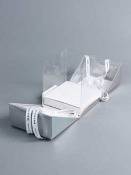 Коробка под бенто - торт с ленточками, серебро, 15.5×15.5×16 см