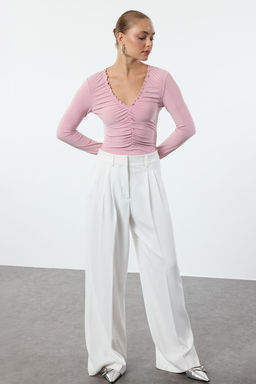 Trendyolmilla Pudra Buzgu/Drape Detayl? V Yaka Vucuda Oturan Esnek Orme Bluz TWOAW25BZ00110 фото 2