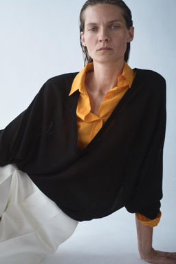 JERSEY PUNTO ESCOTE PICO / Negro - Zara фото 5