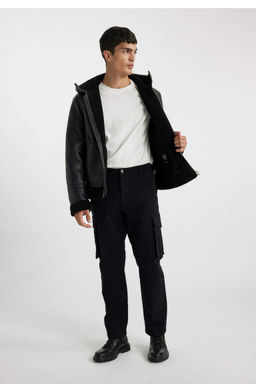 Широкая посадка по фигуре Широкая посадка с нормальной талией Широкие брюки-карго с карманами - Defacto фото 3