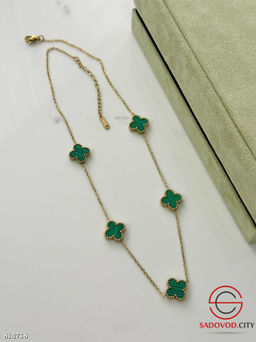 Колье из бижутерного сплава