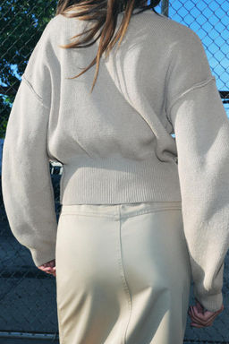 PLAIN KNIT SWEATER WITH VOLUMINOUS SLEEVES - Zara фото 4