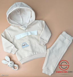 Спортивный детский костюм