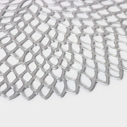 Салфетки сервировочные на стол Доляна «Лея», d=38 см, 4 шт., серебряные