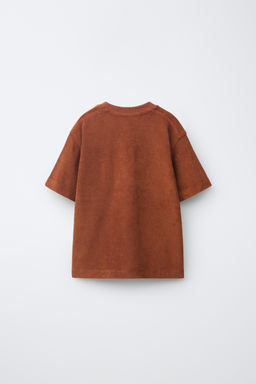 CONJUNTO CAMISETA Y BERMUDA RAYAS EFECTO TOALLA / Tabaco