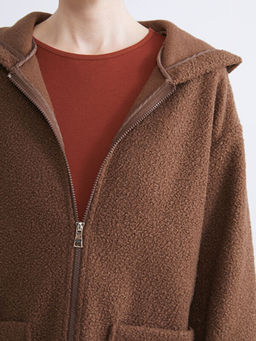 Kap??onlu Kad?n Pel?? H?rka